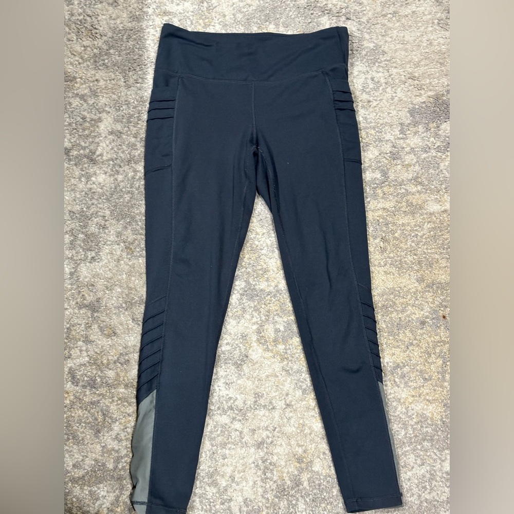 Gray High-Waisted Leggings